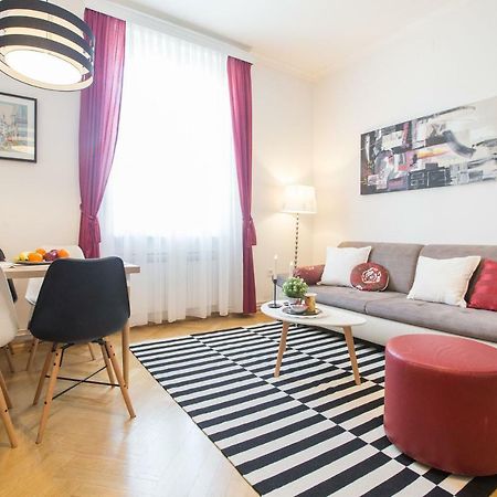 Apartamento Angela Main Street Luxury Oasis & Free Parking Zagreb Exterior foto