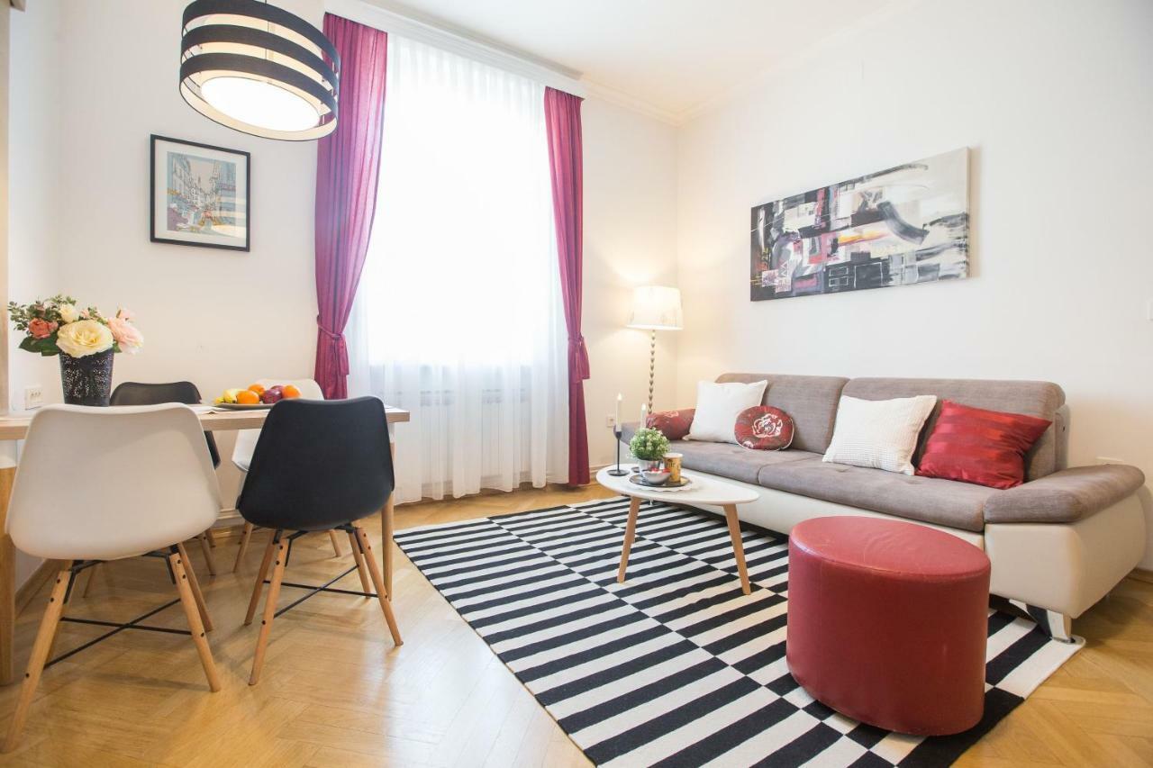 Apartamento Angela Main Street Luxury Oasis & Free Parking Zagreb Exterior foto